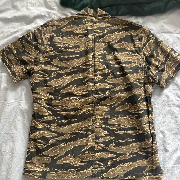 Taylor Stitch The Jungle Shirt in Tiger Camo - Size XL/44 - Picture 3 of 6